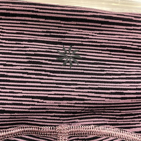 Athleta Ultimate Linear Lines Capri Black Volcanic Violet Size Small - Picture 2 of 10